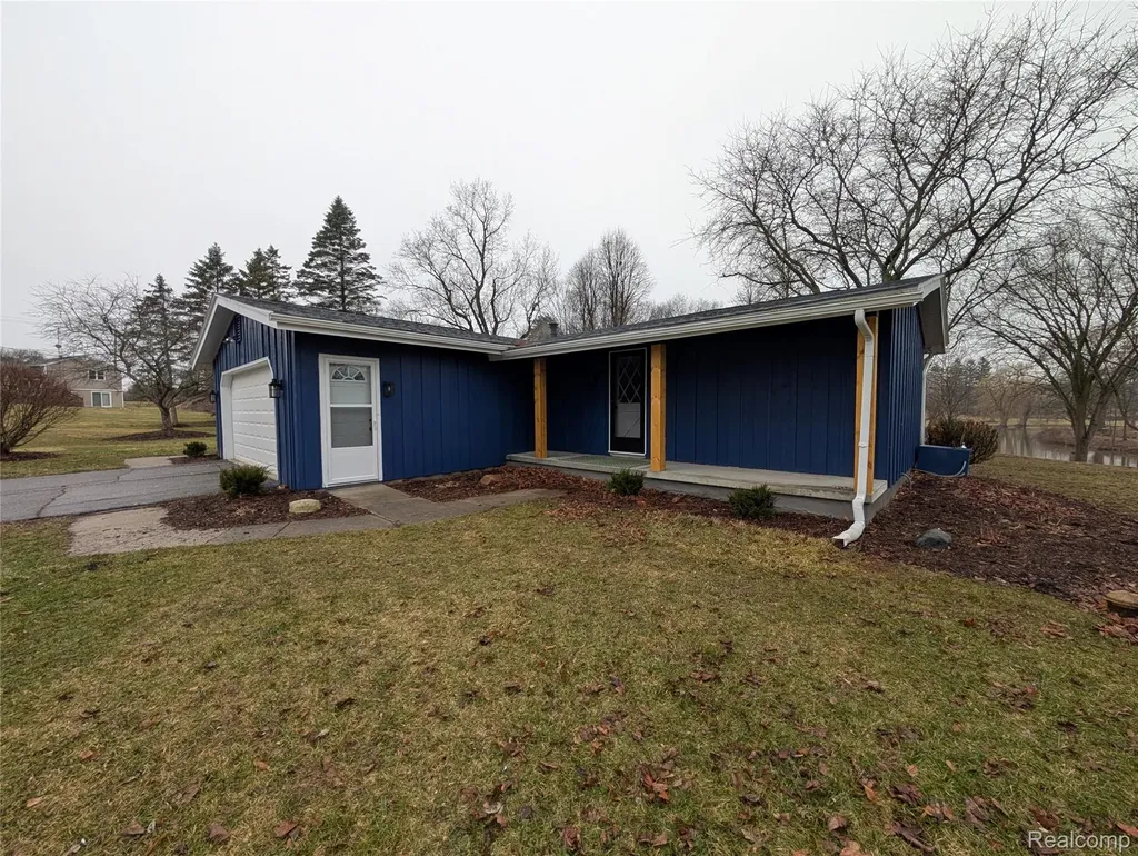 6353 Perry Road Grand Blanc Charter Township MI 48439