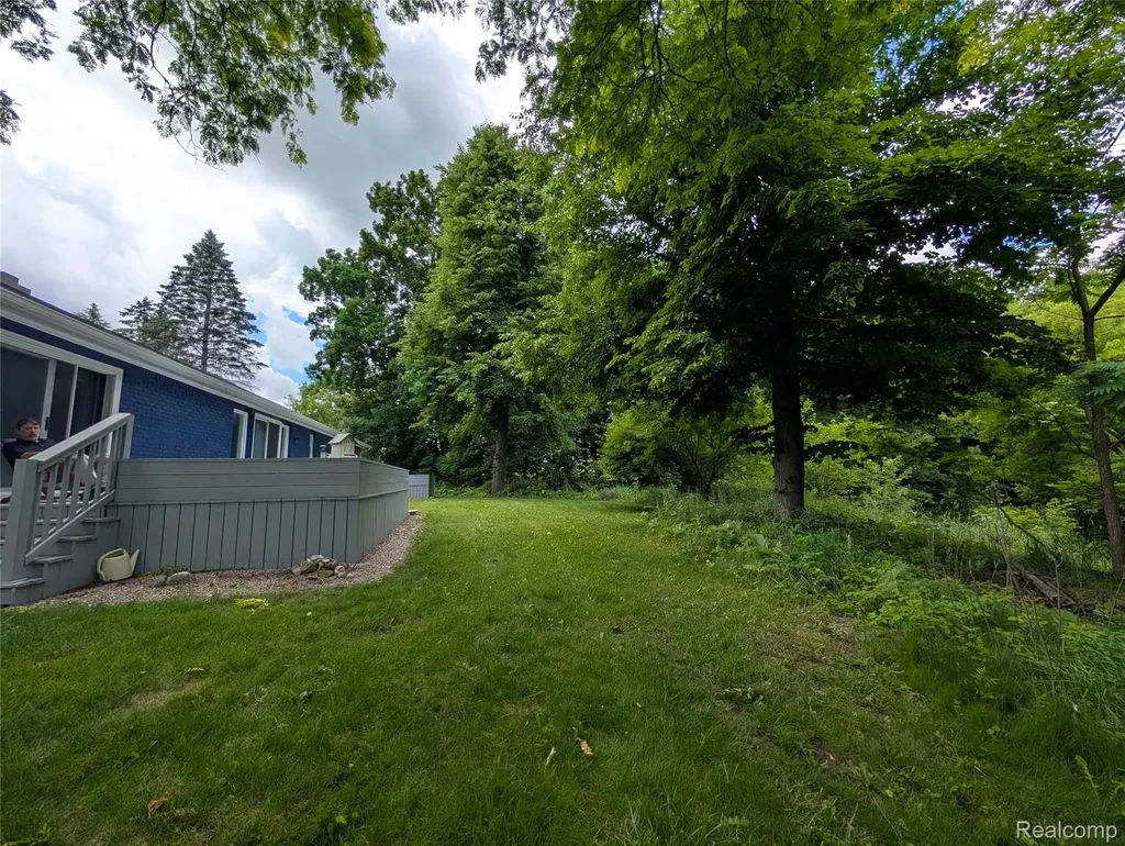 6353 Perry Road Grand Blanc Charter Township MI 48439