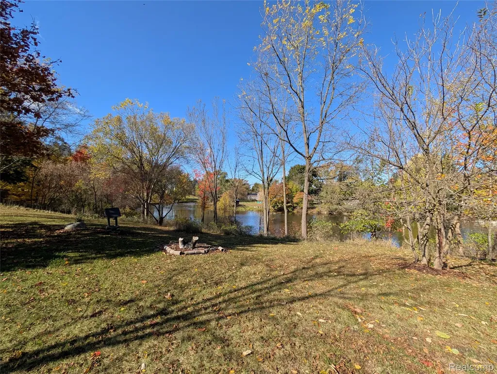 6353 Perry Road Grand Blanc Charter Township MI 48439