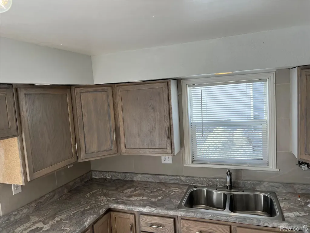 115 Jackson Street Brooklyn Village MI 49230