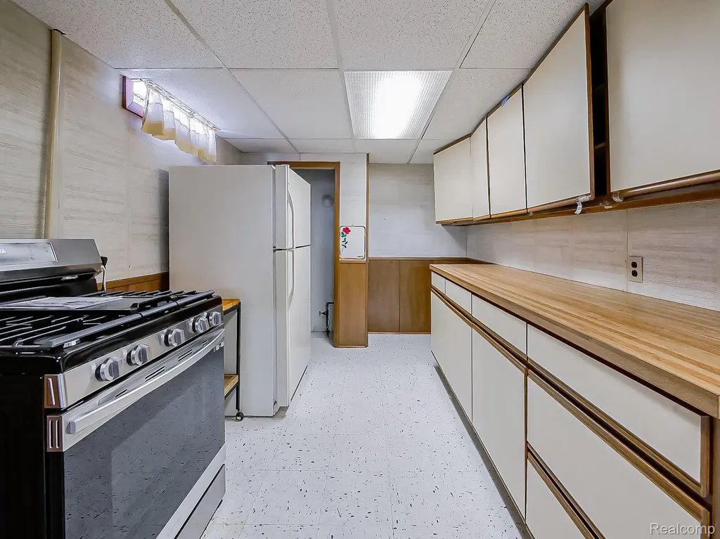 22604 Fargo Street Detroit City MI 48219