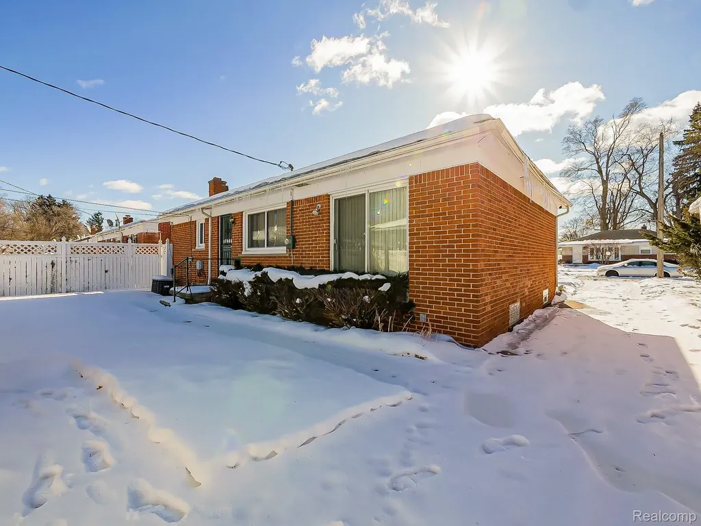 22604 Fargo Street Detroit City MI 48219