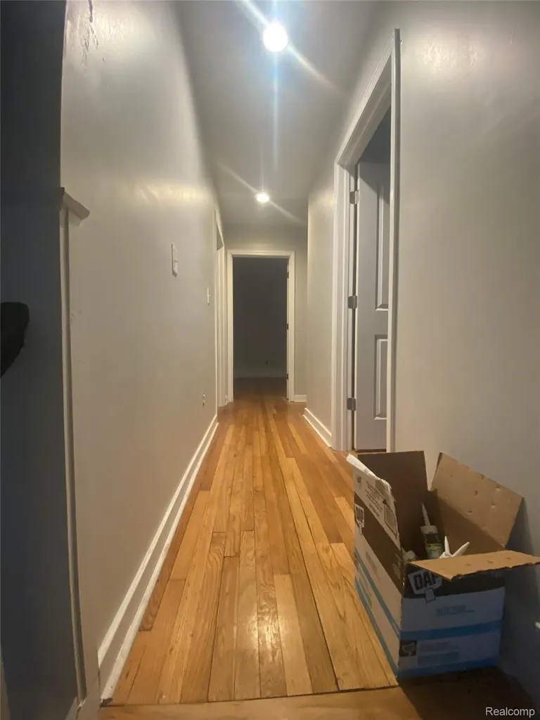 5594 Greenway Street Detroit City MI 48204