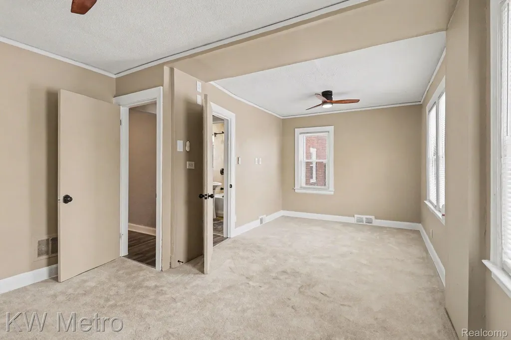 16230 Griggs Street Detroit City MI 48221