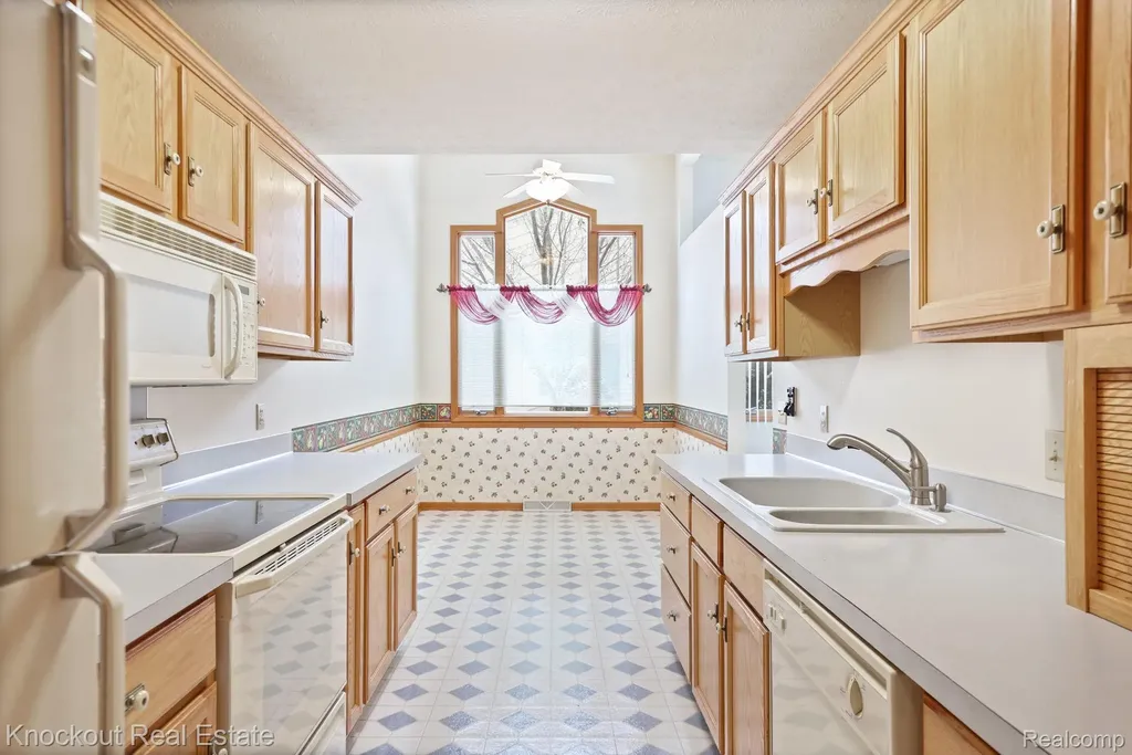 53 Pine Grove Drive Frankenmuth City MI 48734