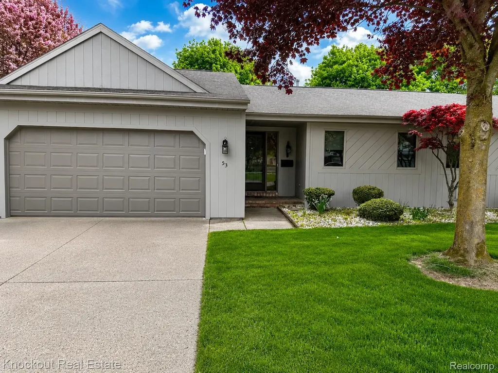 53 Pine Grove Drive Frankenmuth City MI 48734