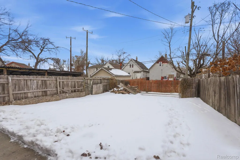 2688 Pearl Street Detroit City MI 48209