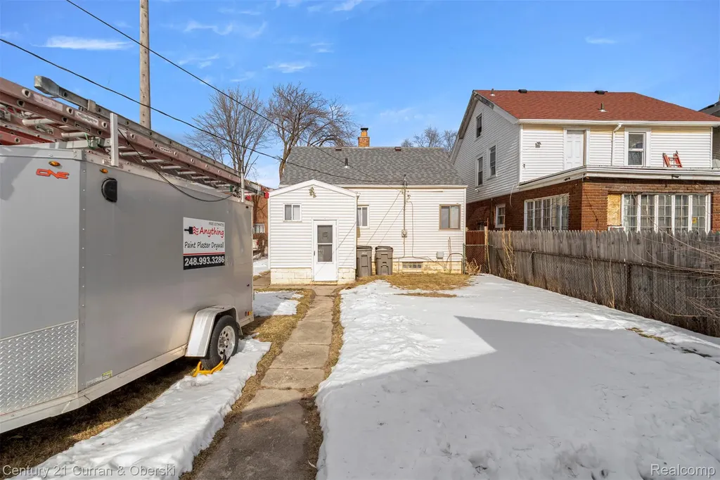 53 W Charlotte Street Ecorse City MI 48229