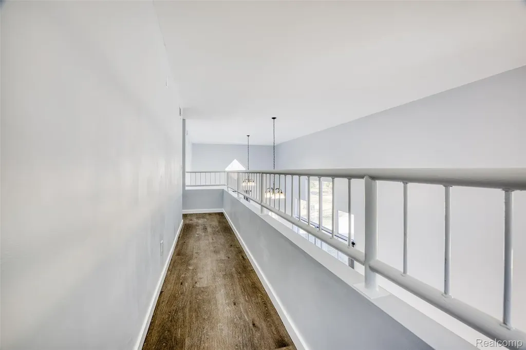 19580 Parke Lane Grosse Ile Township MI 48138
