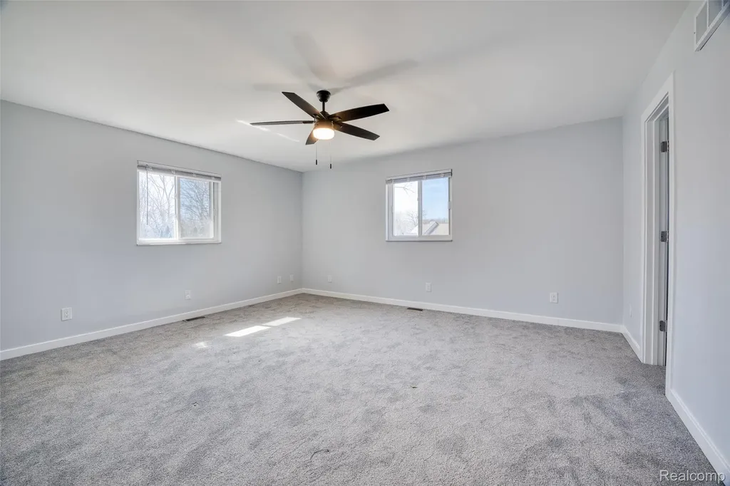 19580 Parke Lane Grosse Ile Township MI 48138