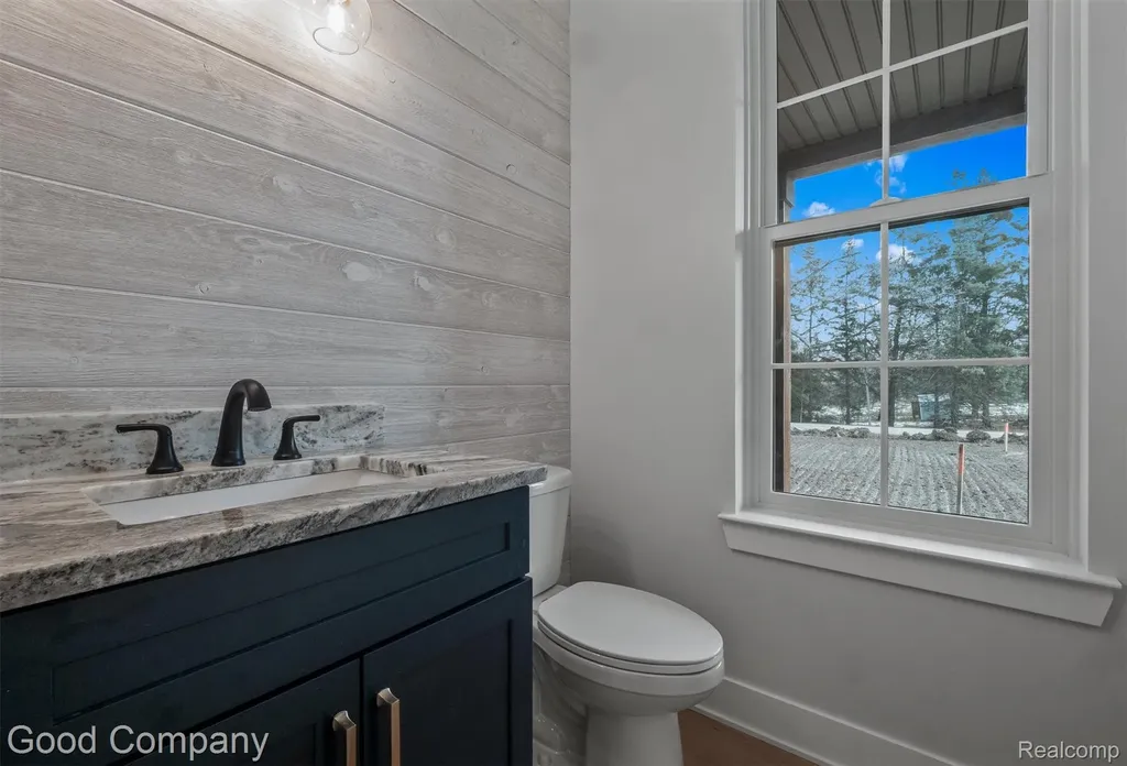 640 Sunnybeach Drive White Lake Charter Township MI 48386