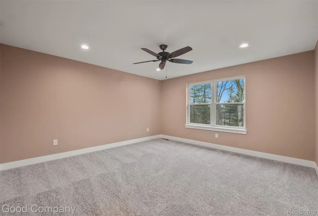 640 Sunnybeach Drive White Lake Charter Township MI 48386