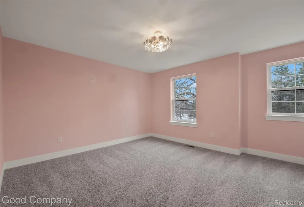 640 Sunnybeach Drive White Lake Charter Township MI 48386
