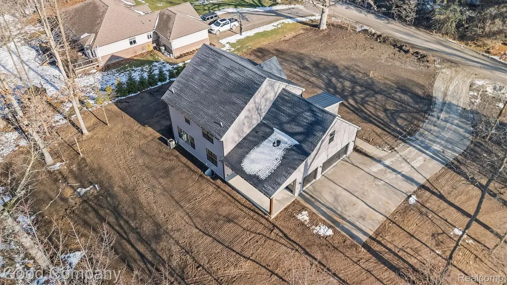 640 Sunnybeach Drive White Lake Charter Township MI 48386