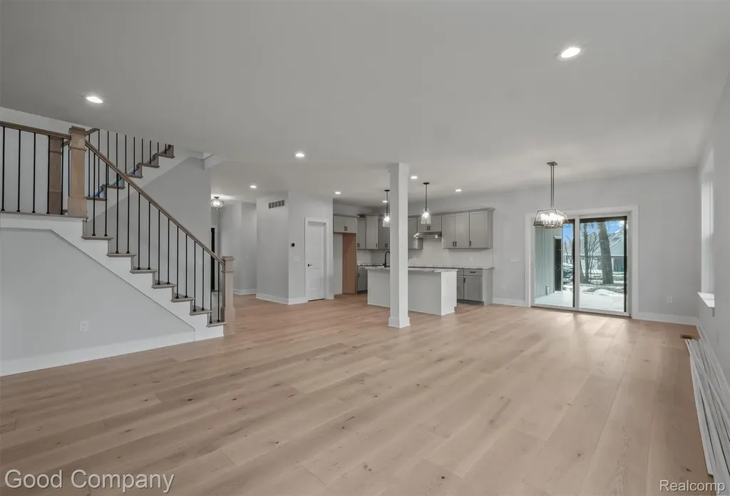 640 Sunnybeach Drive White Lake Charter Township MI 48386