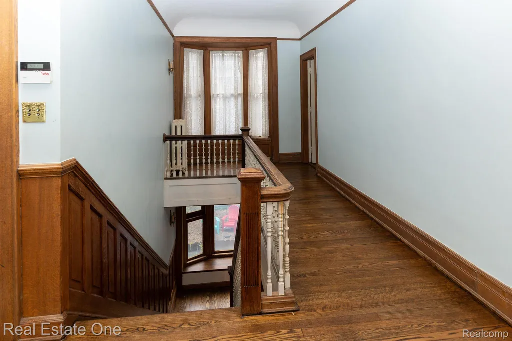 1023 Iroquois Street Detroit City MI 48214