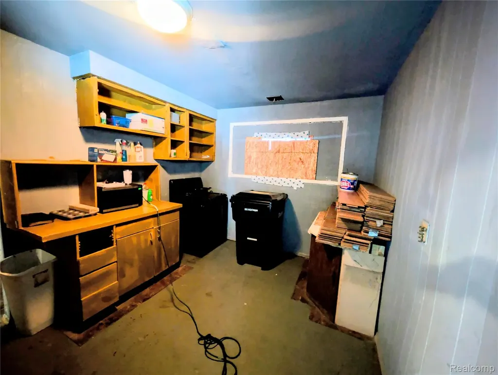 15344 Blackstone Street Detroit City MI 48223