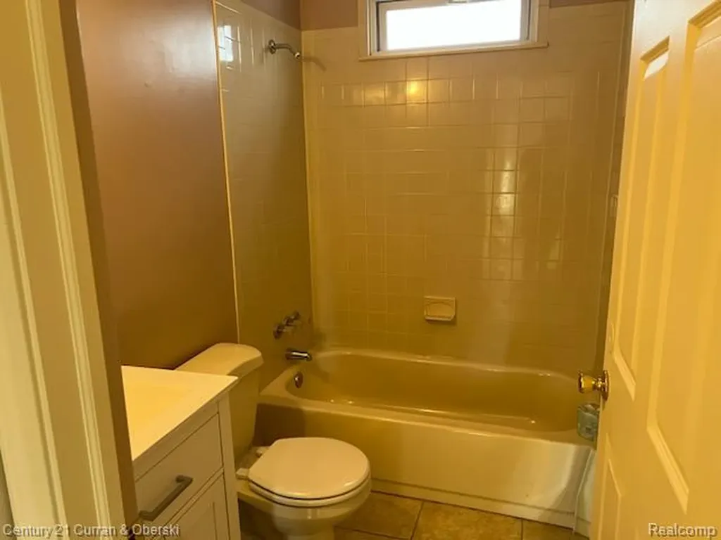 5921 Merrick Street Taylor City MI 48180