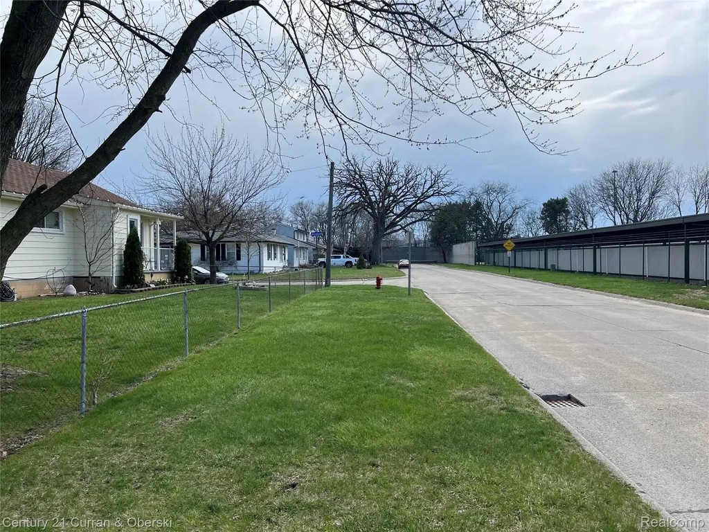 5921 Merrick Street Taylor City MI 48180