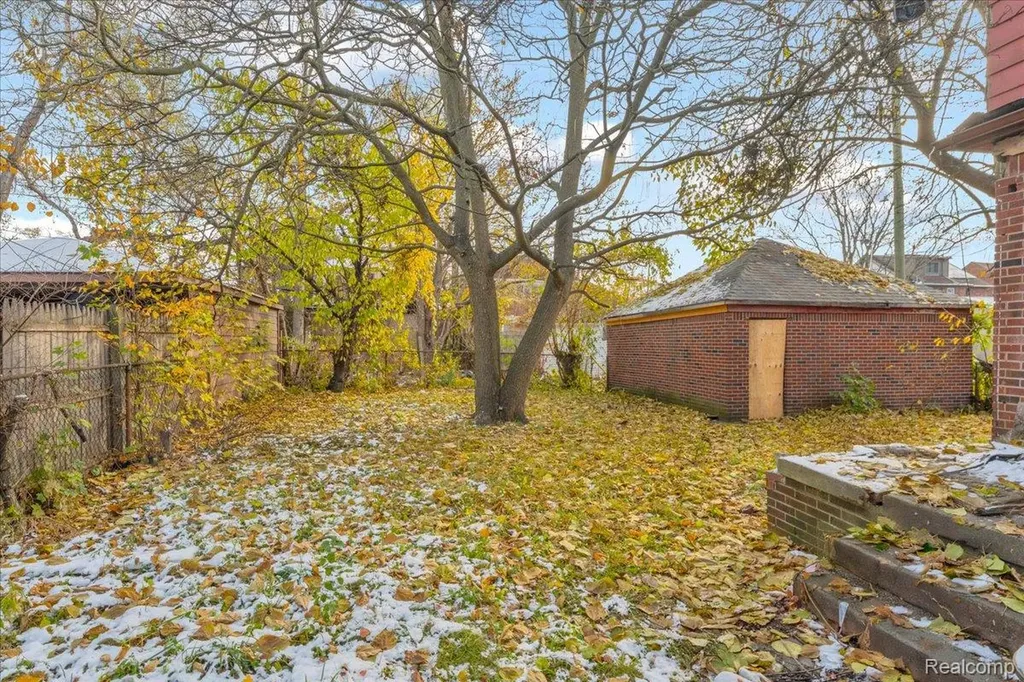 17300 Woodingham Drive Detroit City MI 48221