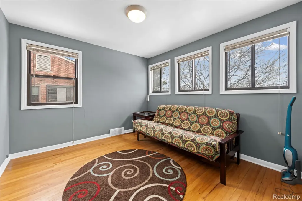 25777 Woodward Avenue Royal Oak City MI 48067