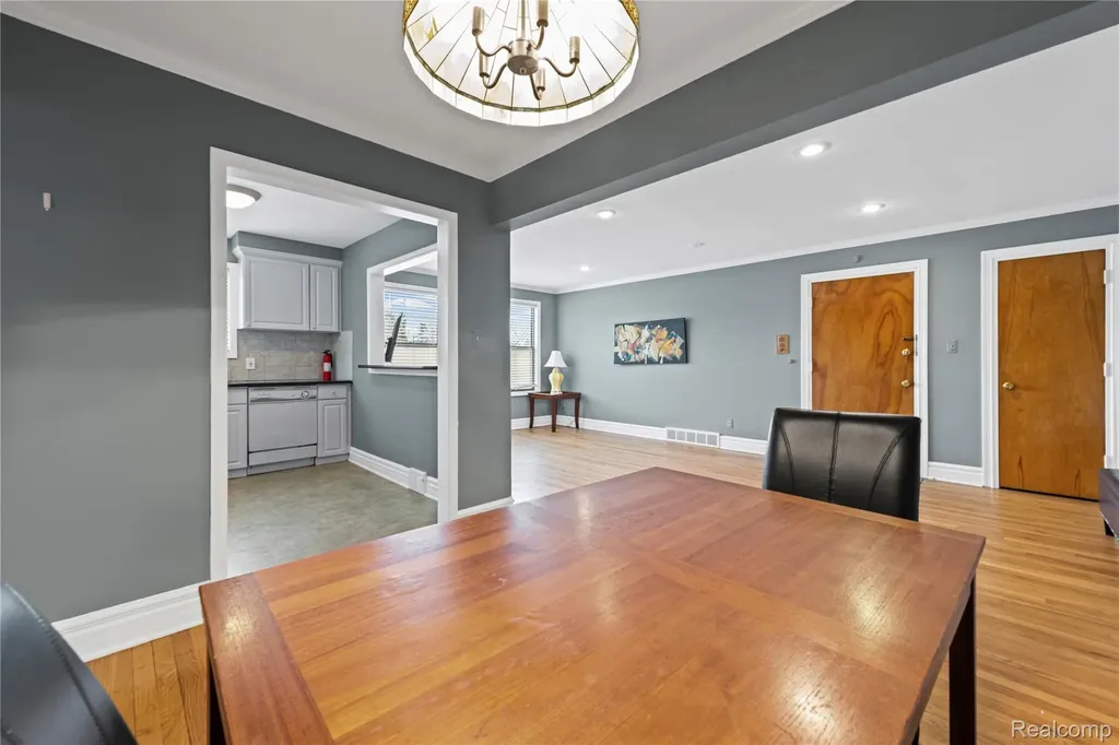 25777 Woodward Avenue Royal Oak City MI 48067