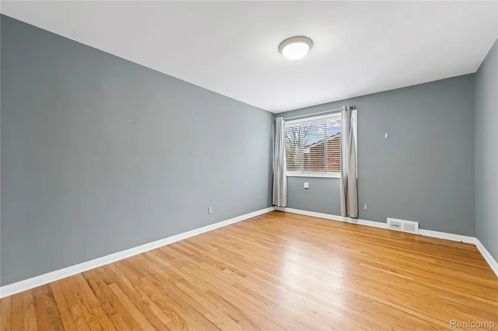 25777 Woodward Avenue Royal Oak City MI 48067