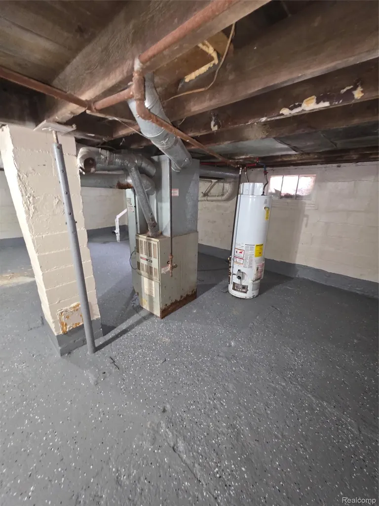 35 Clarence Street Pontiac City MI 48342