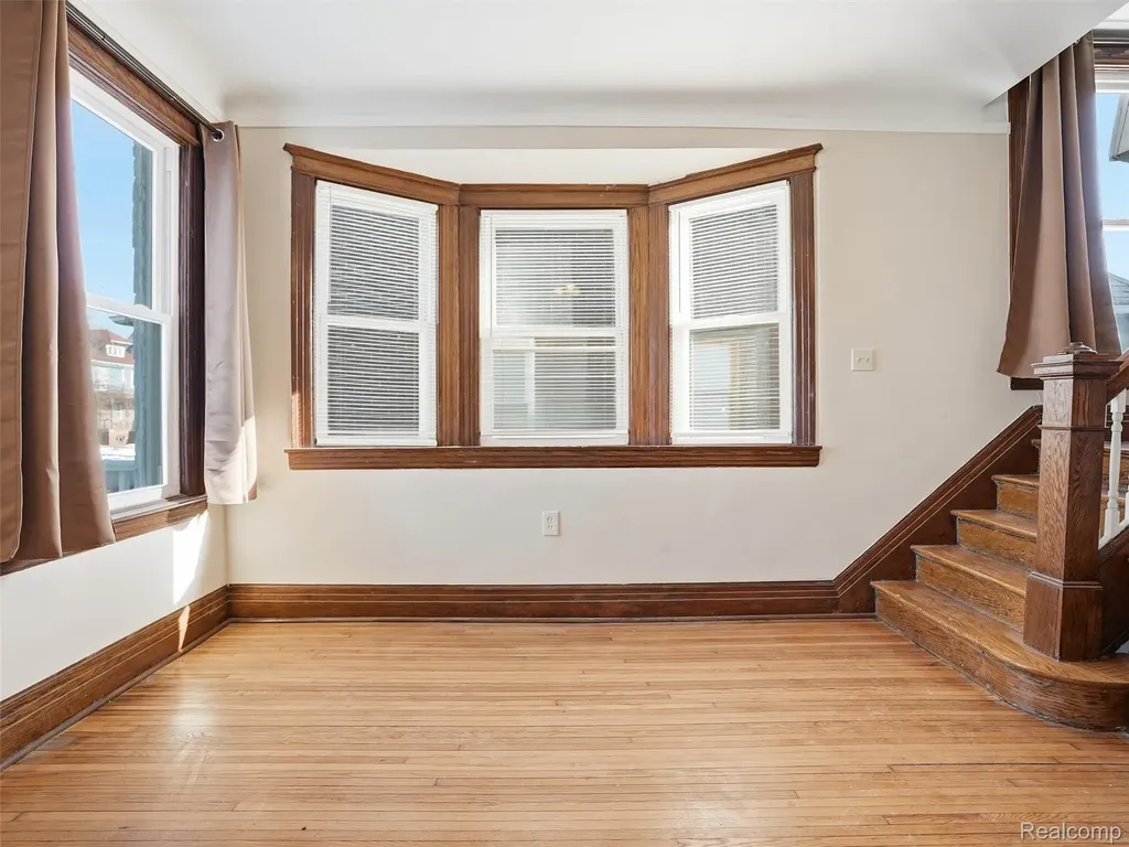 713 Clairmount Street Detroit City MI 48202