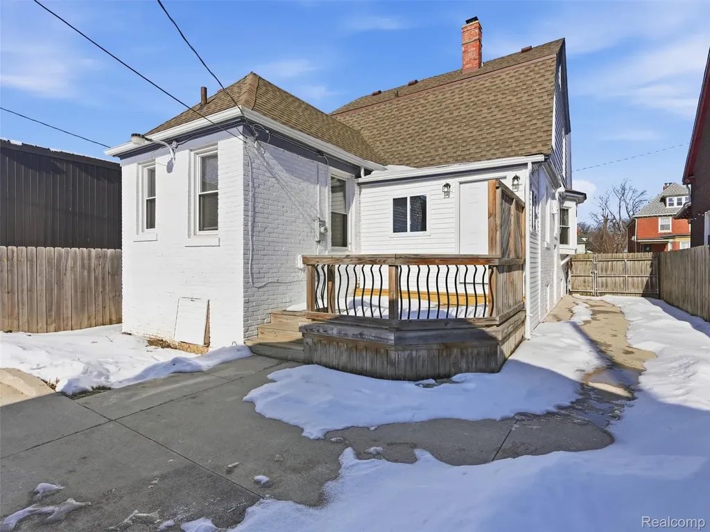 713 Clairmount Street Detroit City MI 48202