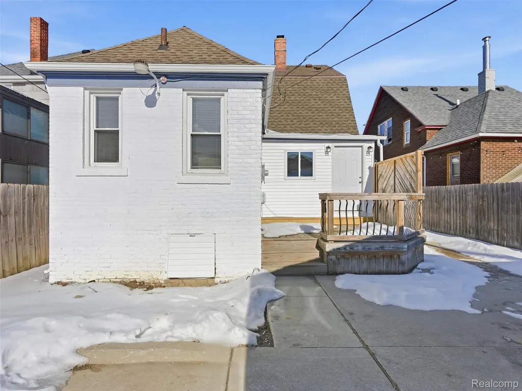 713 Clairmount Street Detroit City MI 48202