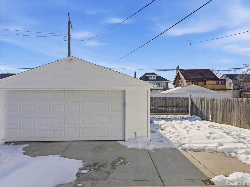 713 Clairmount Street Detroit City MI 48202