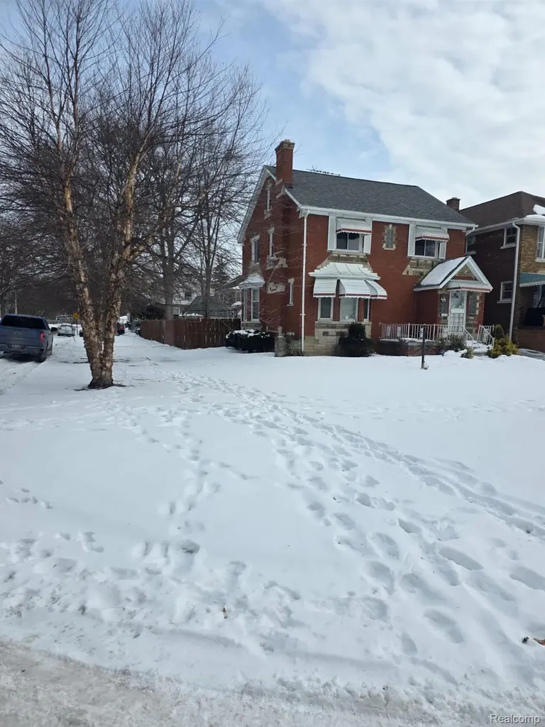 434 Piper Boulevard Detroit City MI 48215