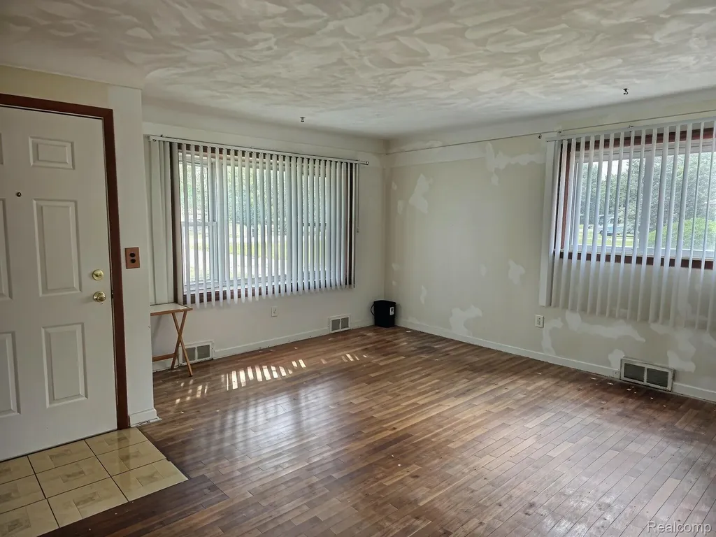6449 Detroit Street Mt. Morris Township MI 48458