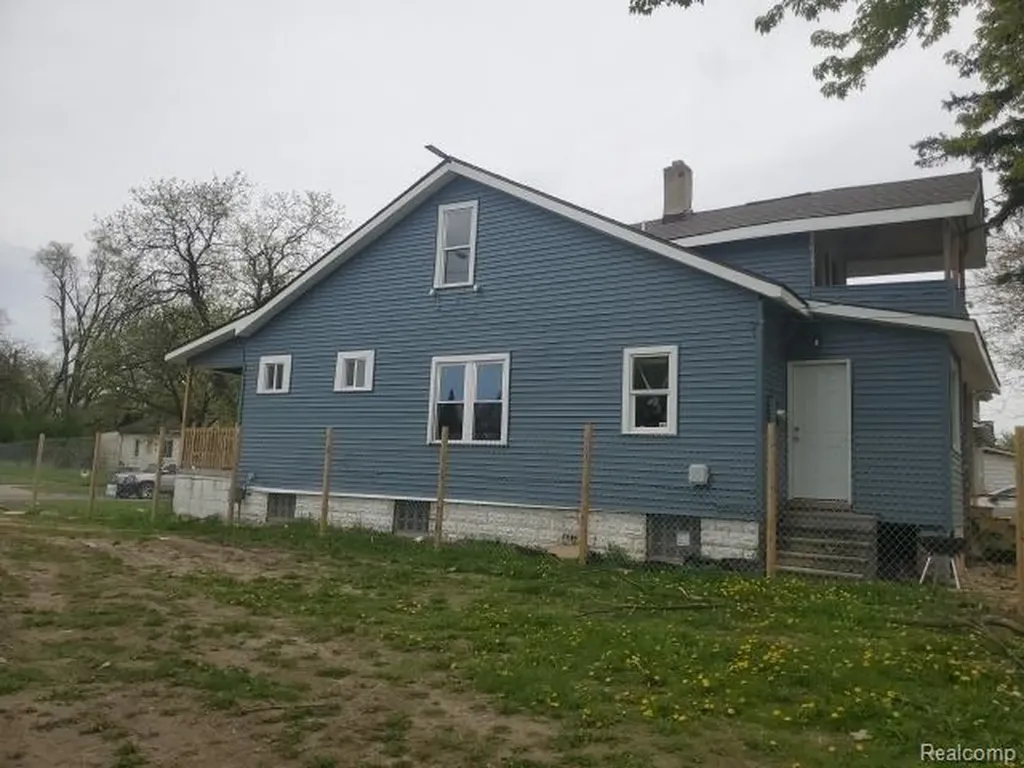 15389 Dexter Street Detroit City MI 48238