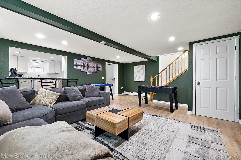 2940 Steeple Hill Road White Lake Charter Township MI 48383