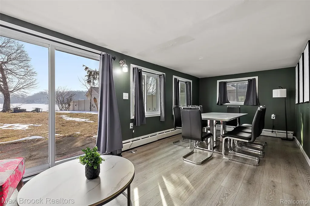 2940 Steeple Hill Road White Lake Charter Township MI 48383