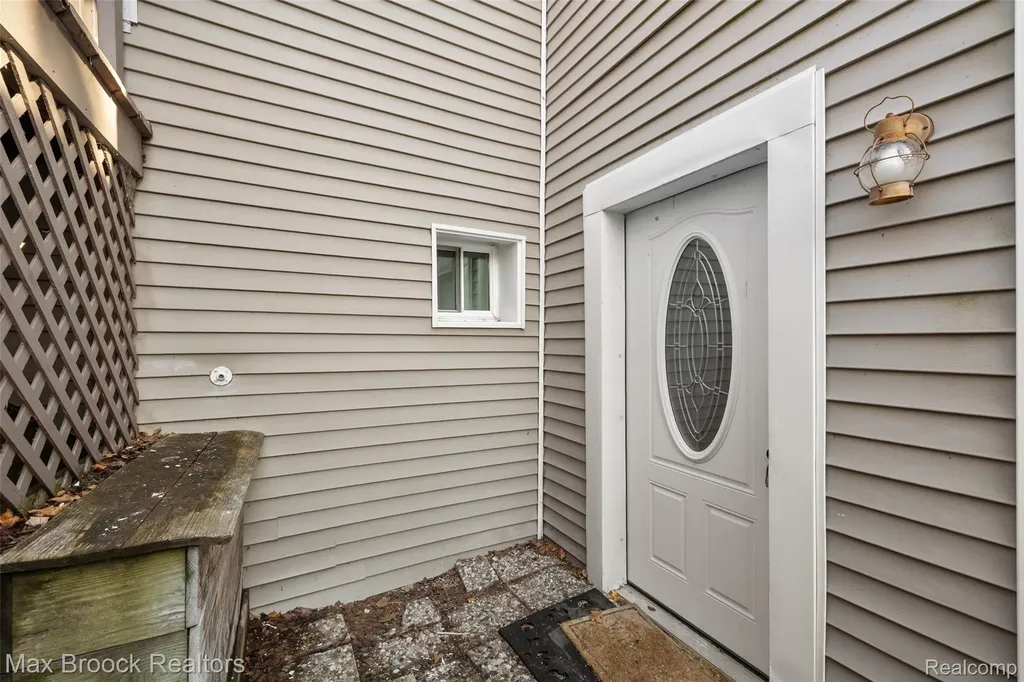 2940 Steeple Hill Road White Lake Charter Township MI 48383