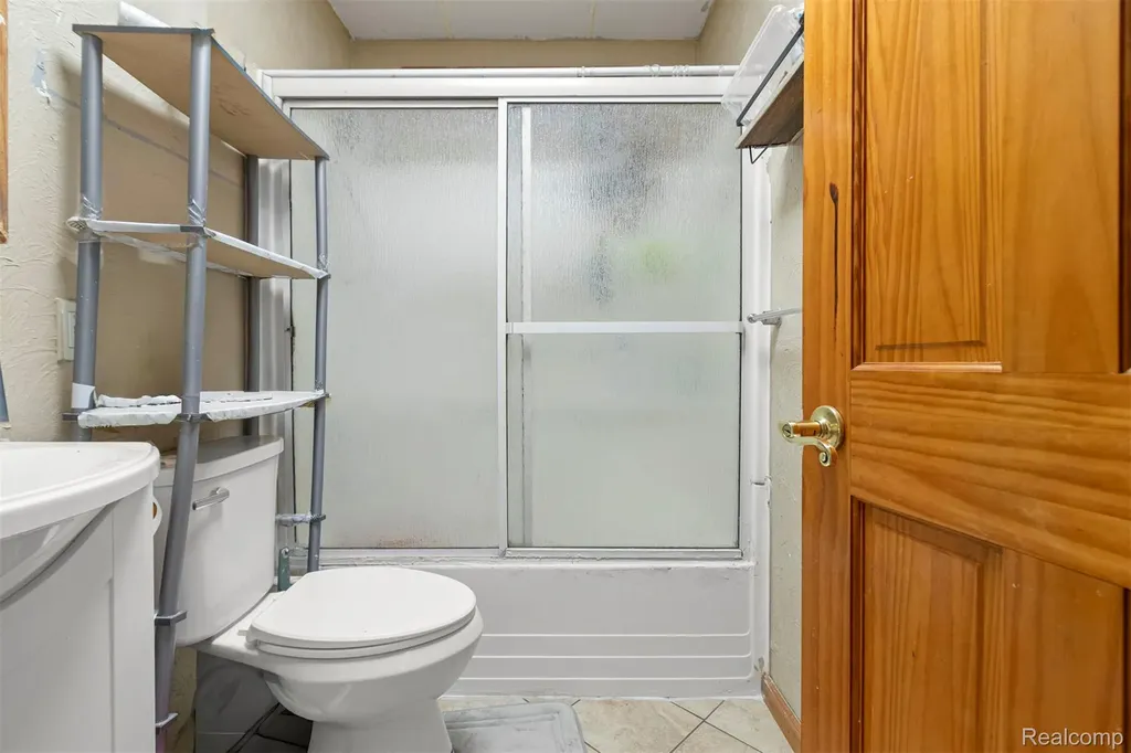 4509 Helen Street Dearborn City MI 48126
