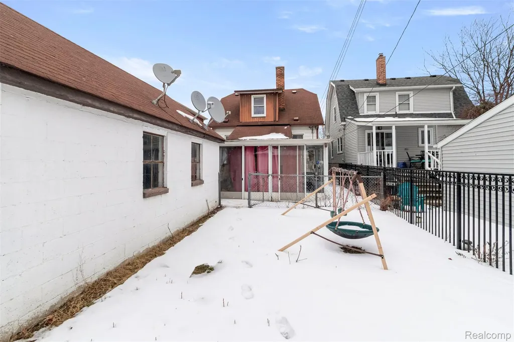 4509 Helen Street Dearborn City MI 48126