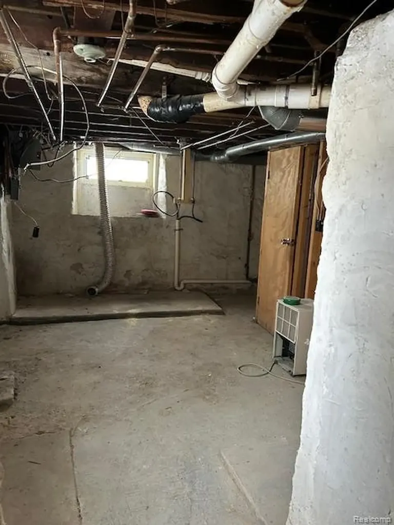 6010 Fox Street Mayville Village MI 48744