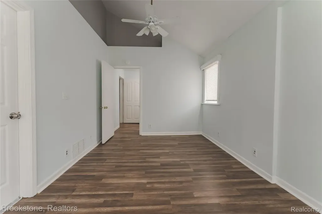 202 W Rundell Street Pontiac City MI 48342