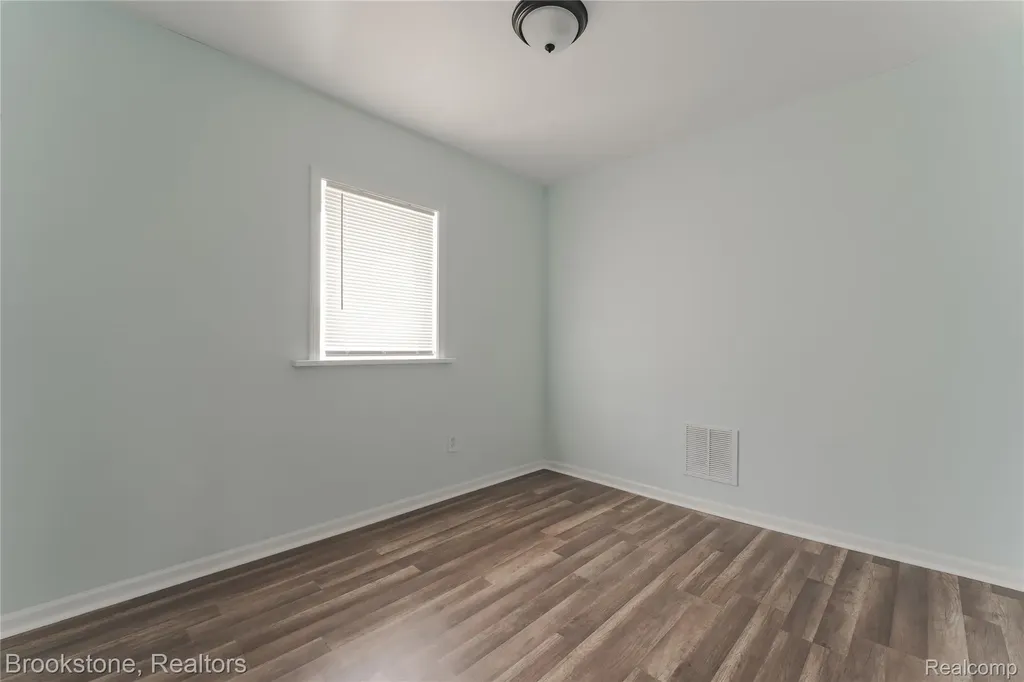 202 W Rundell Street Pontiac City MI 48342