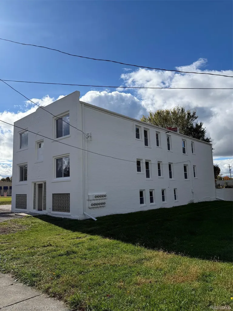 98 S Edith Street Pontiac City MI 48342