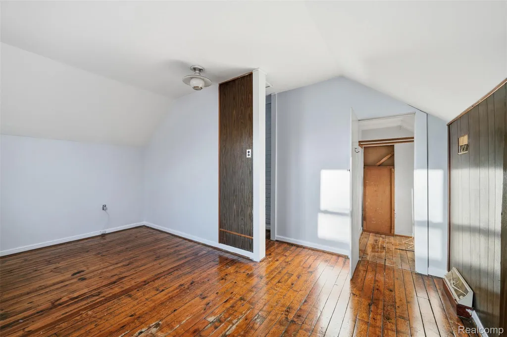 1709 S Deacon Street Detroit City MI 48217