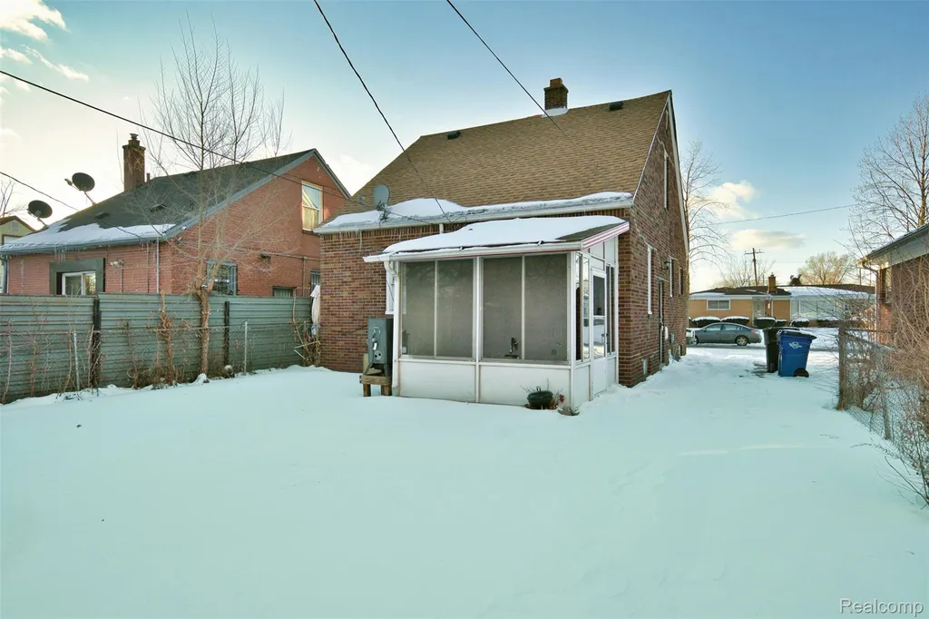 1709 S Deacon Street Detroit City MI 48217