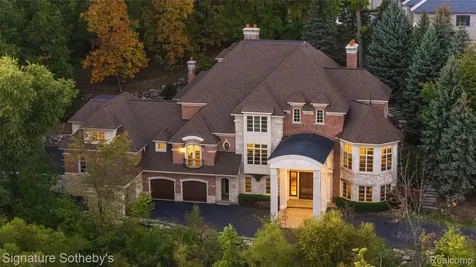 2759 Turtle Ridge Drive Bloomfield Charter Township MI 48302