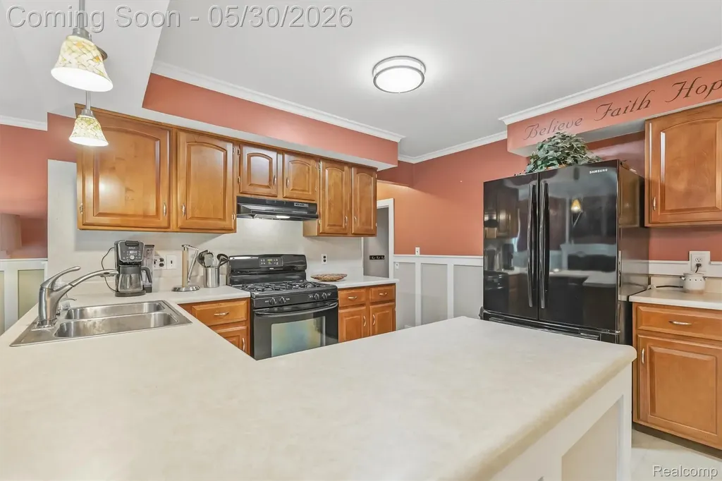 184 Carter Drive Troy City MI 48098