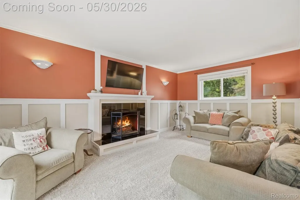 184 Carter Drive Troy City MI 48098