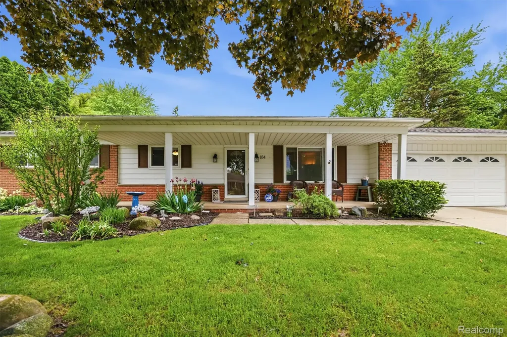 184 Carter Drive Troy City MI 48098
